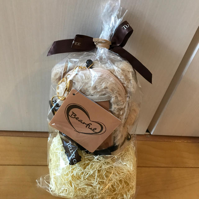 TULLY'S COFFEE(タリーズコーヒー)のタリーズ　ベアフル　ぬいぐるみパスケース　バリスタ エンタメ/ホビーのおもちゃ/ぬいぐるみ(キャラクターグッズ)の商品写真