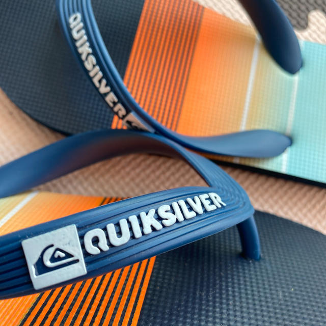 QUIKSILVER(クイックシルバー)のクイックシルバー　ビーチサンダル21センチ キッズ/ベビー/マタニティのキッズ靴/シューズ(15cm~)(サンダル)の商品写真