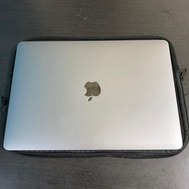 MacBook Pro  2017モデルノートPC