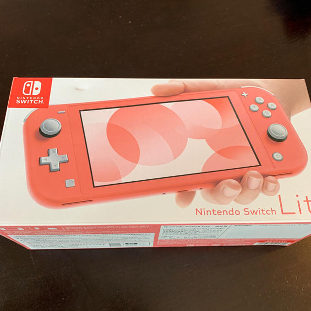 Nintendo Switch LITE コーラル　本体