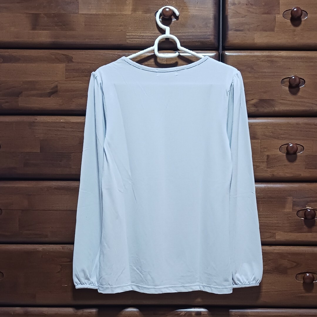 しまむら(シマムラ)の美品 カットソー　Tシャツ グレー 薄水色 レディースのトップス(Tシャツ(長袖/七分))の商品写真