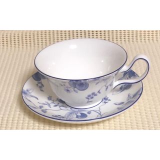 ウェッジウッド(WEDGWOOD)のウエッジウッド　ブループラム　ティーカップ＆ソーサー シリーズ名　ブループラム (食器)