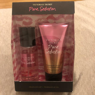 ヴィクトリアズシークレット(Victoria's Secret)のvictoria's seacret ミスト&ボディクリームのセット(ボディローション/ミルク)