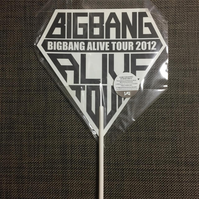 BIGBANG(ビッグバン)のD-LITE うちわ他 グッズ ６点セット エンタメ/ホビーのタレントグッズ(ミュージシャン)の商品写真