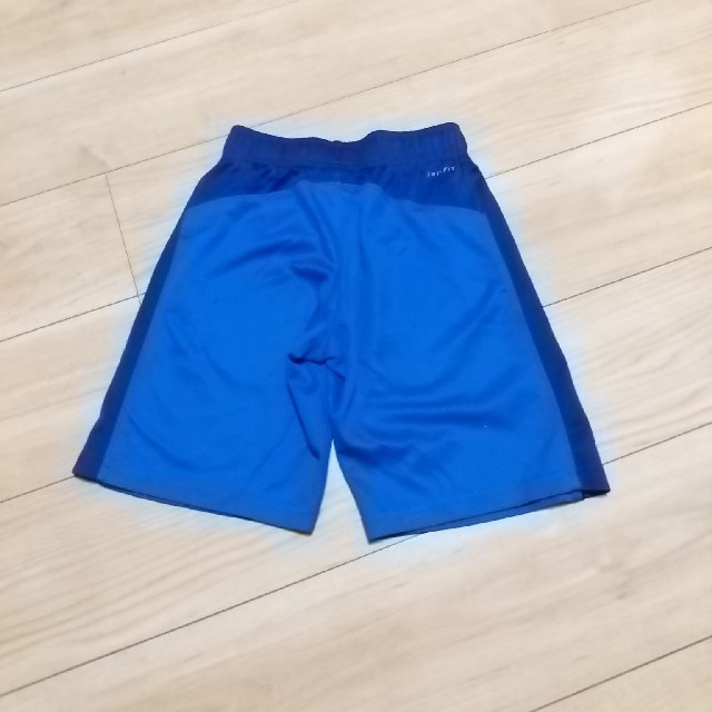 NIKE(ナイキ)の NIKE  ショートパンツ  XS キッズ/ベビー/マタニティのキッズ服男の子用(90cm~)(パンツ/スパッツ)の商品写真