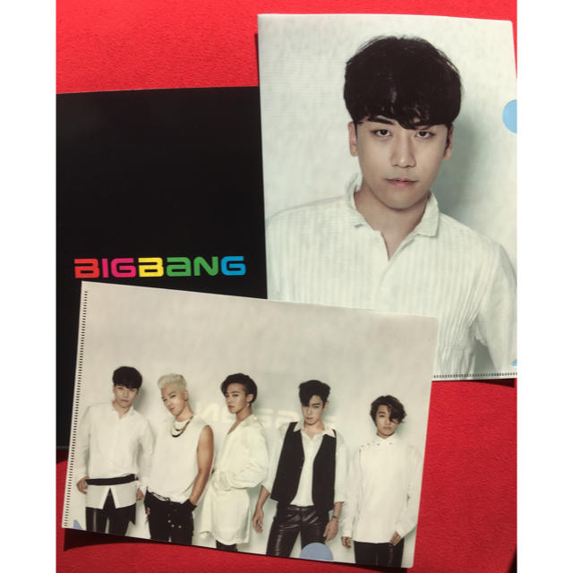 BIGBANG(ビッグバン)のローソン1番くじ【BIGBANG スンリ】公式ファイル3枚セット エンタメ/ホビーのCD(K-POP/アジア)の商品写真