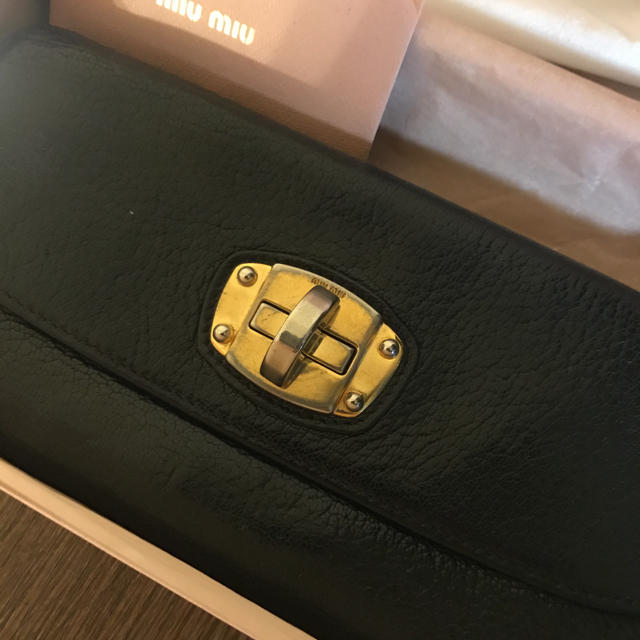 MIU MIU 長財布