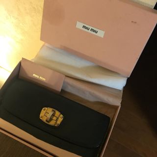 ミュウミュウ(miumiu)のMIU MIU 長財布(財布)