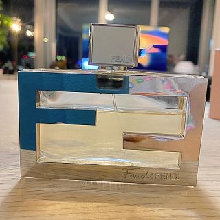 フェンディ(FENDI)のFENDI ファン　ディ　フェンディ75ml 送料込　入手困難　香水　ブランド(香水(女性用))