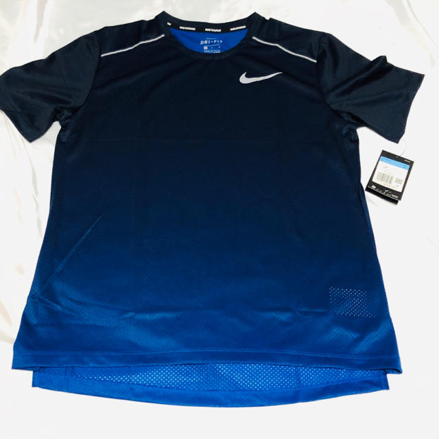 NIKE - 【NIKE】 ナイキ 風車 ランニング Tシャツ Mの通販 by 心縁's ...