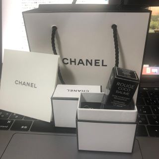 シャネル(CHANEL)のchanel リップクリーム　プレゼント　ショッパー付き(リップケア/リップクリーム)