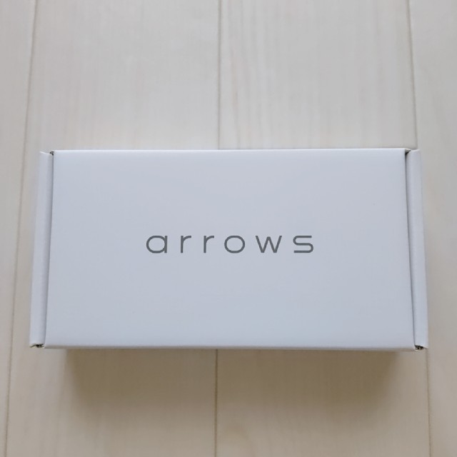 arrows M05　ホワイト　新品未開封