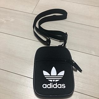 アディダス(adidas)のアディダスウエストポーチバック(ボディバッグ/ウエストポーチ)