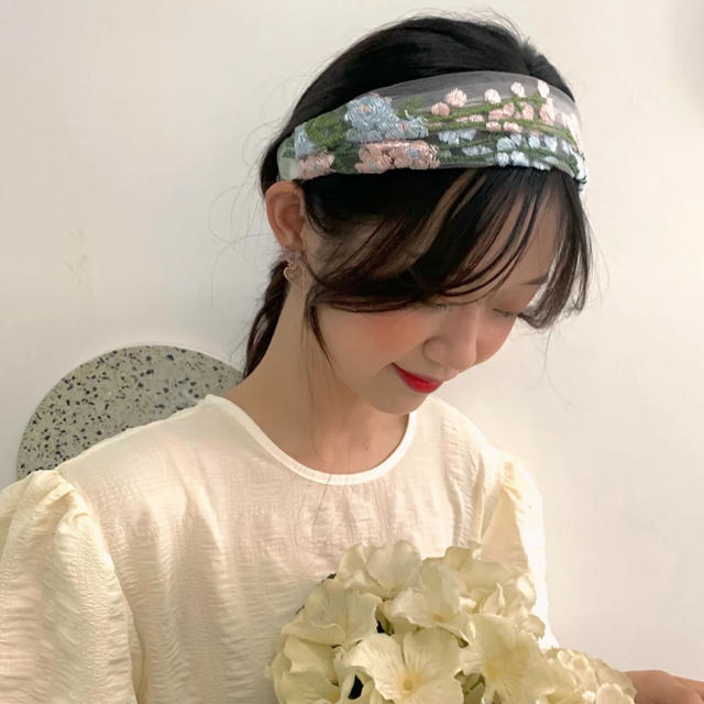 Zara 刺繍 ヘアバンド 花柄 韓国 ターバンの通販 By ふゆショップfamichan ザラならラクマ Zara 刺繍 ヘアバンド 花柄 韓国 ターバンの通販 By ふゆショップfamichan ザラならラクマ