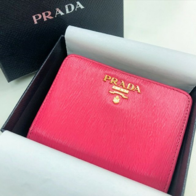 【新品未使用】PRADA  ディープピンク 1ML018 2B6P F0505