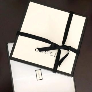 グッチ(Gucci)のgucci 空箱　箱　リボン(ショップ袋)