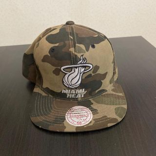 ミッチェルアンドネス(MITCHELL & NESS)のマイアミヒート　キャップ　迷彩(キャップ)