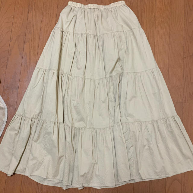 GU(ジーユー)のティアードスカート　GU レディースのスカート(ロングスカート)の商品写真