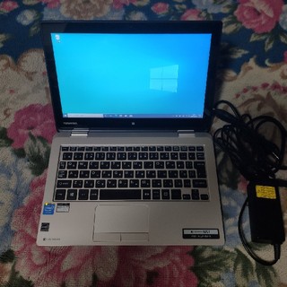 トウシバ(東芝)のノートパソコン 美品 dynabook N51 PN51NGP-NHA(ノートPC)