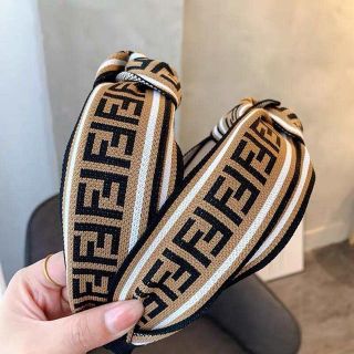 FENDI - フェンディー カチューシャ の通販｜ラクマ