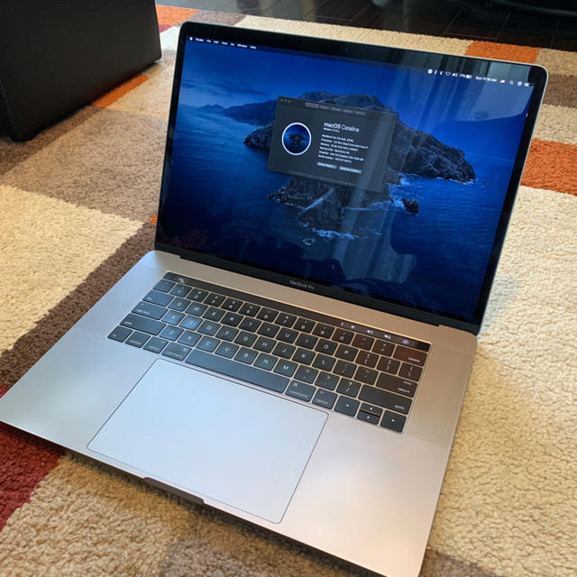 Apple MacBook Pro 2016 15インチ