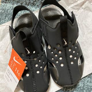 ナイキ(NIKE)の新品★ナイキ　キッズ　サンダル　ブラック　17★(サンダル)