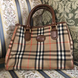 バーバリー(BURBERRY)のBurberry ♥️バック♥️正規品(ハンドバッグ)