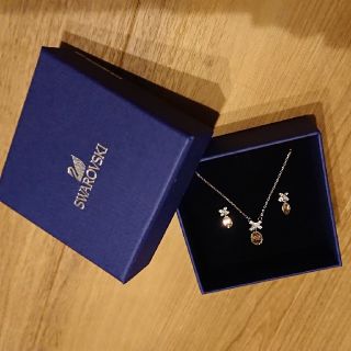 スワロフスキー(SWAROVSKI)の再値下げ！SWAROVSKI　ネックレス＆ピアスセット(ネックレス)