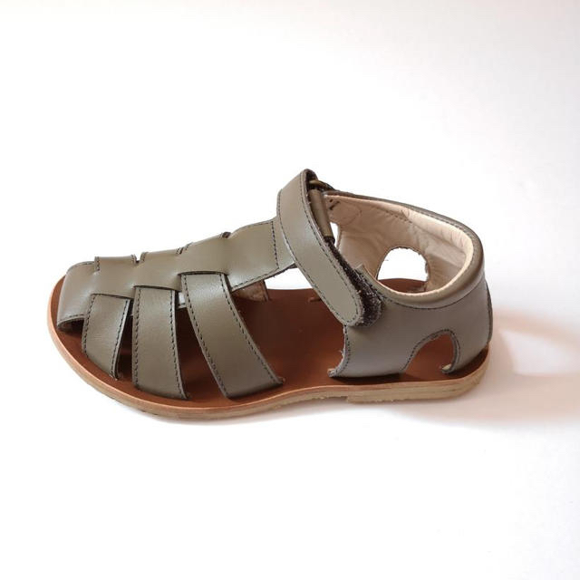 Caramel baby&child (キャラメルベビー&チャイルド)のEureka sandals  サンダル　新品未使用 キッズ/ベビー/マタニティのベビー靴/シューズ(~14cm)(サンダル)の商品写真