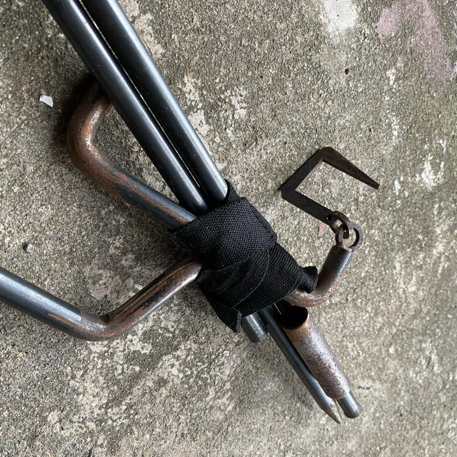 サンゾクマウンテン ショック | bombaytools.com