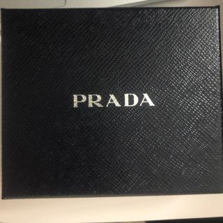 プラダ(PRADA)のPRADA 折りたたみ　財布　新品(折り財布)