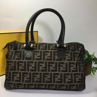 フェンディ(FENDI)のFENDI✨ヴィンテージ　ズッカ　ハンドバッグ(ハンドバッグ)