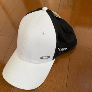 オークリー(Oakley)の新品未使用 OAKLEY キャップ(キャップ)