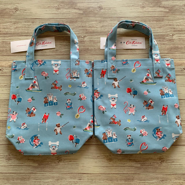 Cath Kidston(キャスキッドソン)のキャスドン　スポーティドッグス　ミニトート　2枚セット レディースのバッグ(トートバッグ)の商品写真