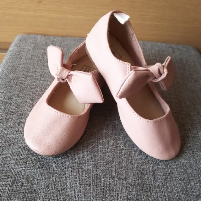 babyGAP(ベビーギャップ)の女の子 フォーマルシューズ  キッズ/ベビー/マタニティのキッズ靴/シューズ(15cm~)(フォーマルシューズ)の商品写真