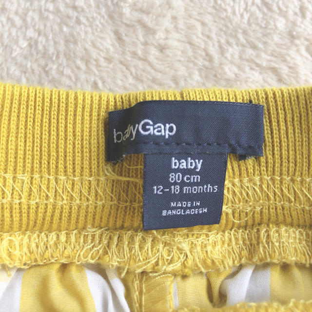 babyGAP(ベビーギャップ)のBaby GAP ショートパンツ　80㎝ キッズ/ベビー/マタニティのベビー服(~85cm)(パンツ)の商品写真