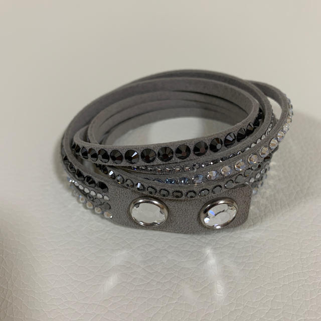 SWAROVSKI(スワロフスキー)のスワロフスキーブレスレット レディースのアクセサリー(ブレスレット/バングル)の商品写真