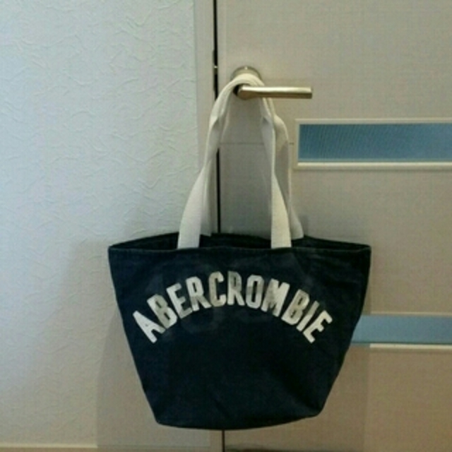 Abercrombie&Fitch(アバクロンビーアンドフィッチ)のアバクロトートバック メンズのバッグ(トートバッグ)の商品写真