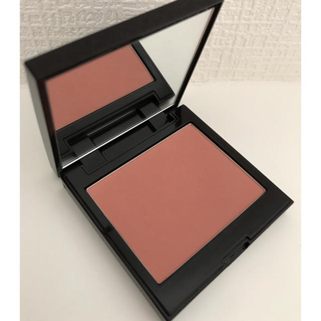 laura mercier(ローラメルシエ)の【ローラメルシエ】チーク ブラッシュカラーインフュージョン 06チャイ コスメ/美容のベースメイク/化粧品(チーク)の商品写真