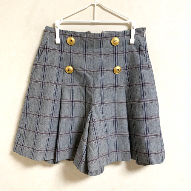 BURBERRY BLUE LABEL(バーバリーブルーレーベル)のブルーレーベルクレストブリッジキュロットパンツ レディースのパンツ(キュロット)の商品写真