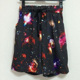 ギャラクシー(galaxxxy)の宇宙柄⭐︎派手柄⭐︎ハーフパンツ(ハーフパンツ)