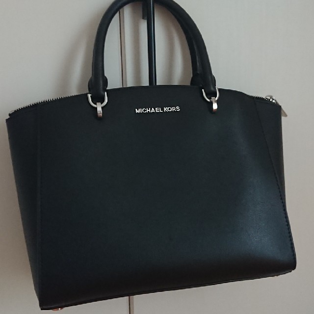 Michael Kors(マイケルコース)の美品MICHAEL KORSマイケルコース☆ハンドバッグ ブラック レディースのバッグ(ハンドバッグ)の商品写真