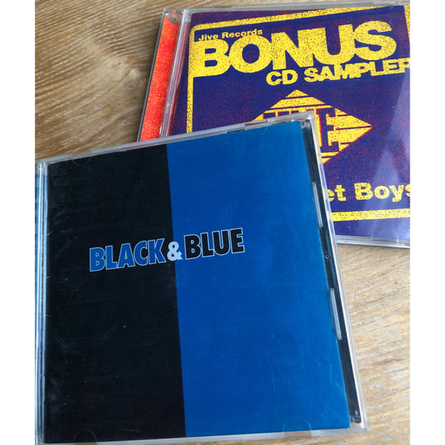 バックストリートボーイズ　BLACK&BLUE とおまけ エンタメ/ホビーのCD(ポップス/ロック(洋楽))の商品写真