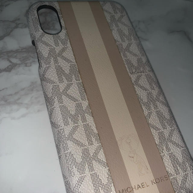 Michael Kors(マイケルコース)のMICHAEL KORS iPhonexsケース スマホ/家電/カメラのスマホアクセサリー(iPhoneケース)の商品写真