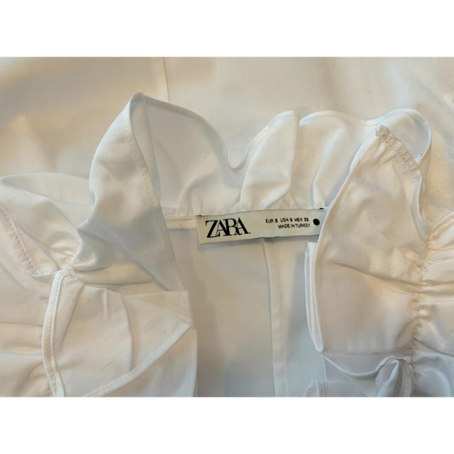 ZARA(ザラ)のZARA フリル付きポプリンシャツ レディースのトップス(シャツ/ブラウス(半袖/袖なし))の商品写真