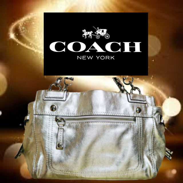 COACH(コーチ)の★☆★ シルバー　コーチバック ☆★☆ レディースのバッグ(ショルダーバッグ)の商品写真