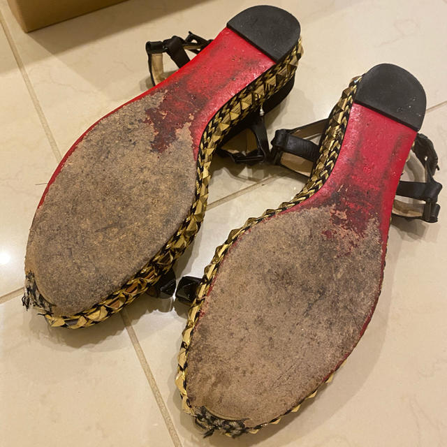 Christian Louboutin(クリスチャンルブタン)のChristian Louboutin レディースの靴/シューズ(サンダル)の商品写真