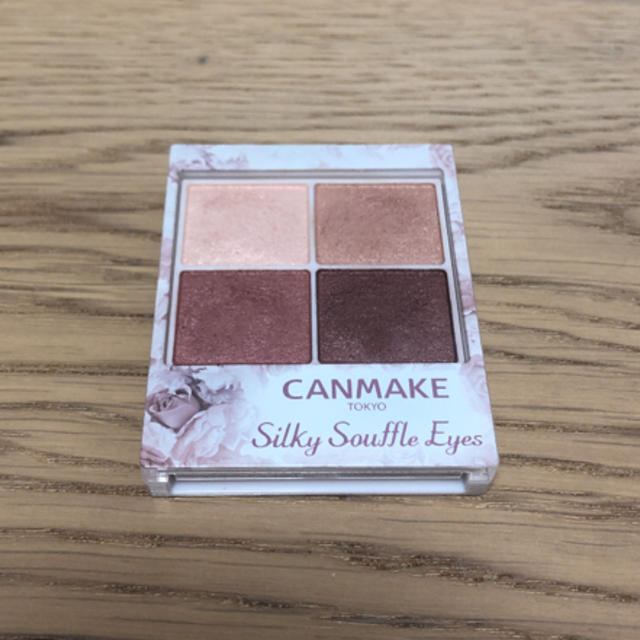 CANMAKE(キャンメイク)のキャンメイク　シルキースフレアイズ02 コスメ/美容のベースメイク/化粧品(アイシャドウ)の商品写真