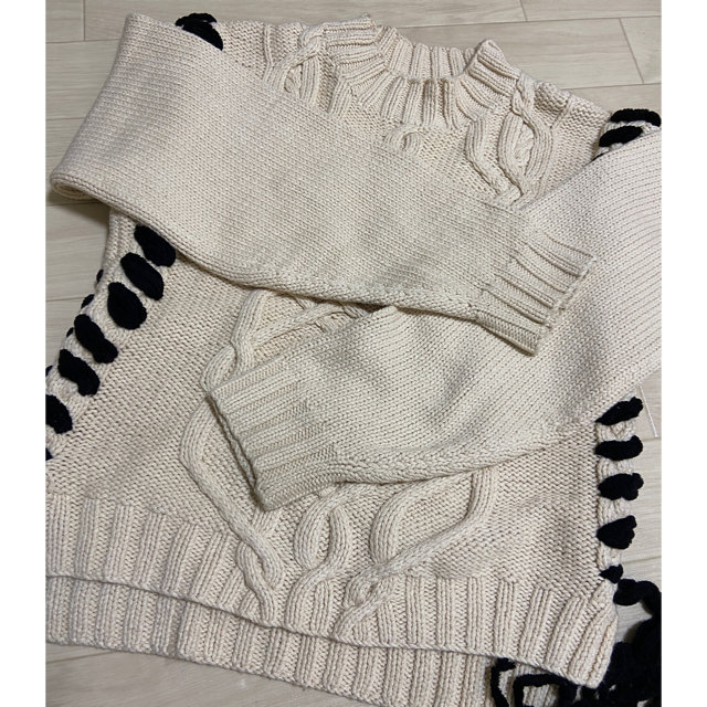 Ameri VINTAGE(アメリヴィンテージ)のるぅ様専用　AMERI LACE UP CABLE KNIT レディースのトップス(ニット/セーター)の商品写真