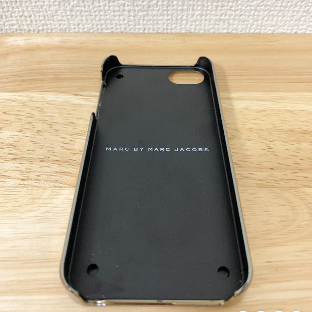 MARC BY MARC JACOBS(マークバイマークジェイコブス)のMARC BY MARCJACOBS  iPhoneケース  スマホ/家電/カメラのスマホアクセサリー(iPhoneケース)の商品写真